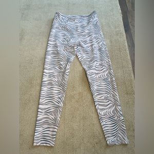 Patterned leggings